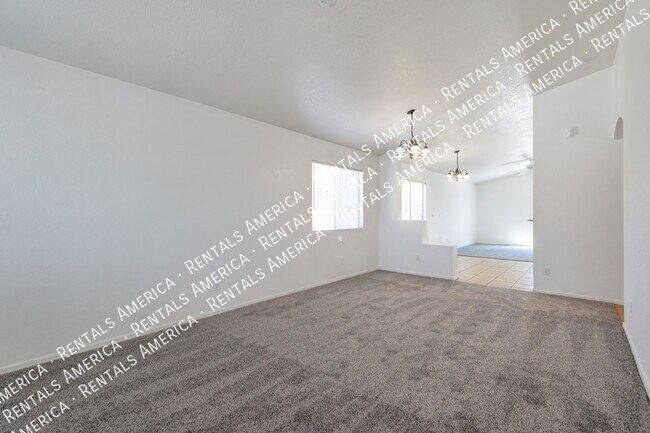 Foto del edificio - $500 OFF: Fantastic Home in Great Location