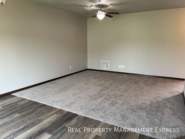 Foto del edificio - 5904 S Bounty Pl