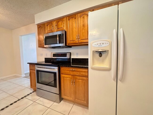 Building Photo - Charming 3 Bed/2 Bath Single Family Home in Winter Park!