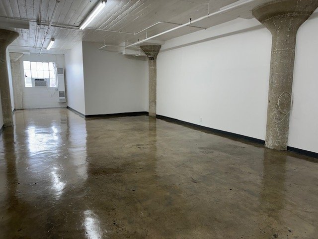 Building Photo - 1308 Factory Pl