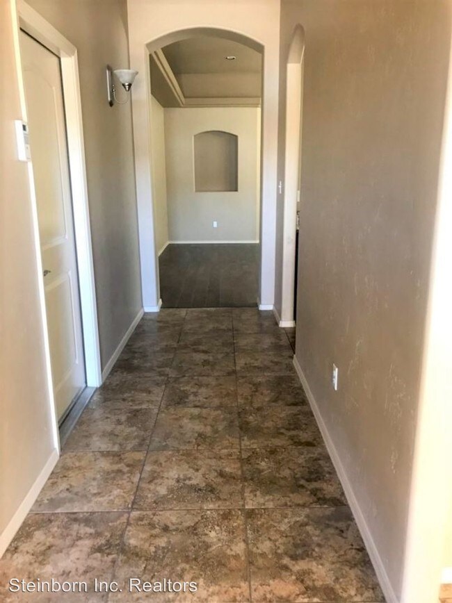Building Photo - 3 br, 2 bath House - 4112 Seville Way