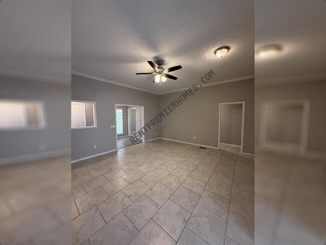Foto del edificio - 11609 SW 4th St