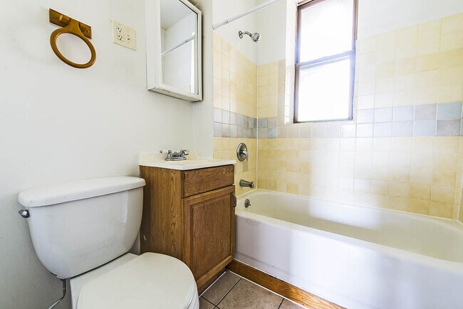 Foto del edificio - 3650-54 W 18th 1657-59 S Lawndale Chicago, IL 60623