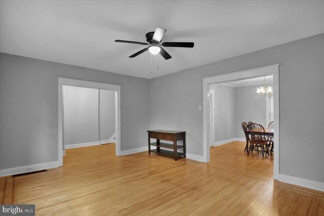 Building Photo - 23 Trebor Pl