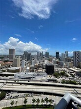 Building Photo - 350 S Miami Ave
