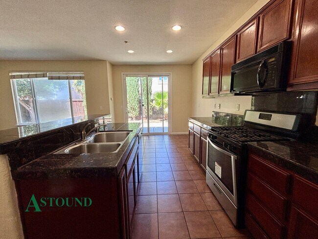Foto del edificio - 1268 Picadilly Ln