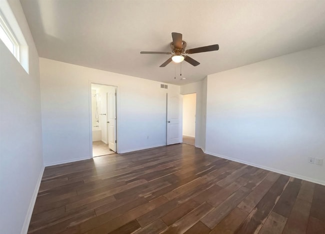 Building Photo - 444 Stonebrook Dr