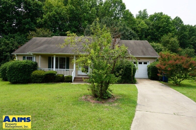 Primary Photo - 6716 Newland Cir