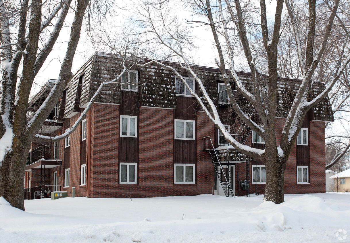 Building Photo - Amberwood Apartments