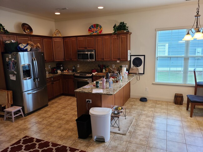 Building Photo - 34 Silky Oak Cir SW