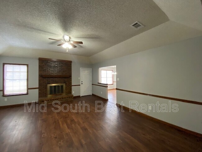 Foto del edificio - 7184 Snyder Rd
