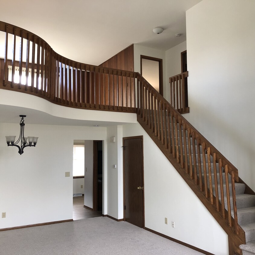 Dining / Living Room - 2265 W Good Hope Rd