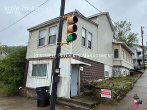 Building Photo - 400 W 7th Ave