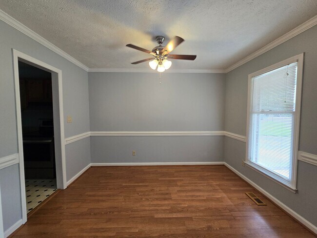 Foto del edificio - 5090 Summer Ridge Rd