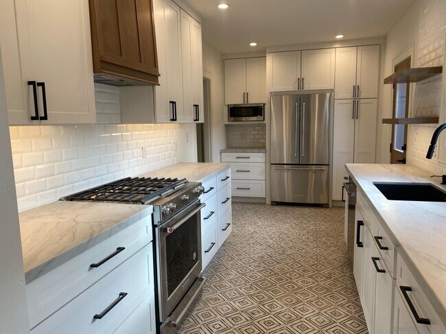Foto del edificio - 4746 E Mountain View Dr