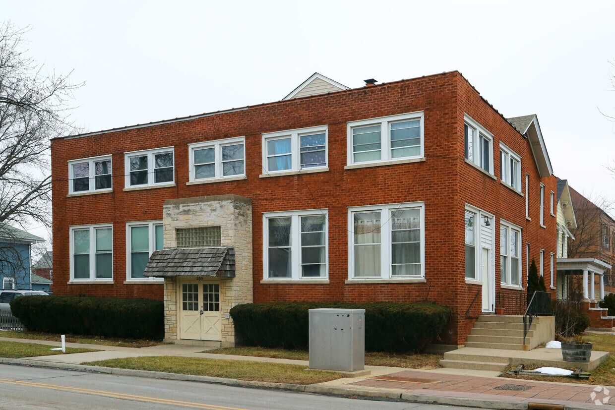 Building Photo - 255 N Spring St