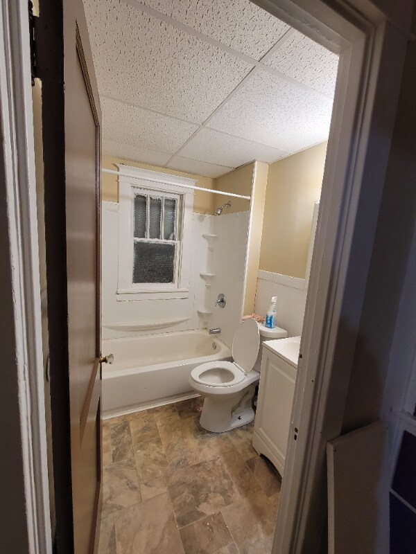 Building Photo - 132 Ivanhoe Rd