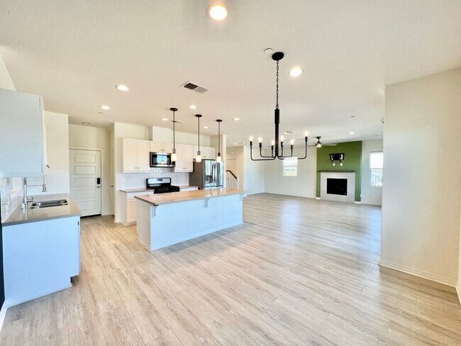 Foto del edificio - 7260 Wembley St
