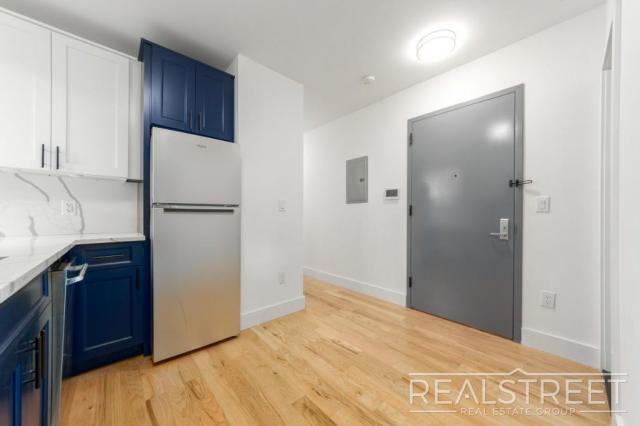 Building Photo - 2 bedroom in BROOKLYN NY 11205