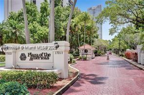 Foto principal - 17021 N Bay Rd