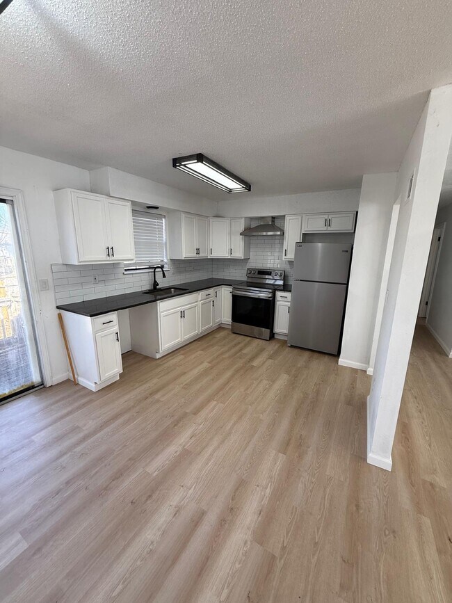 Foto del edificio - 12518 S Locust St