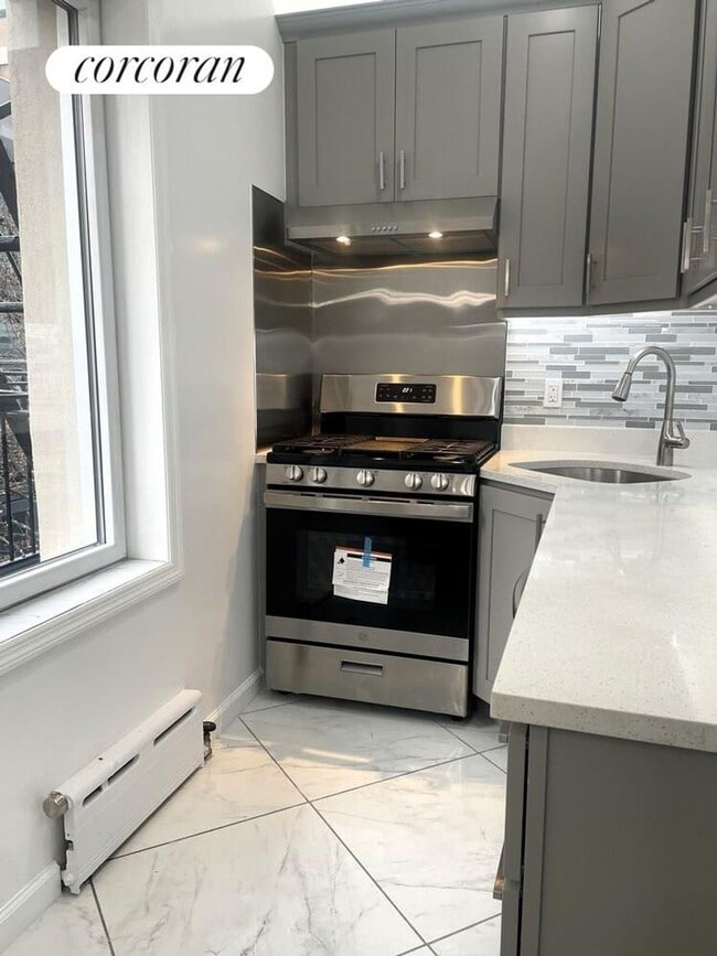 Building Photo - 318 E 62nd St