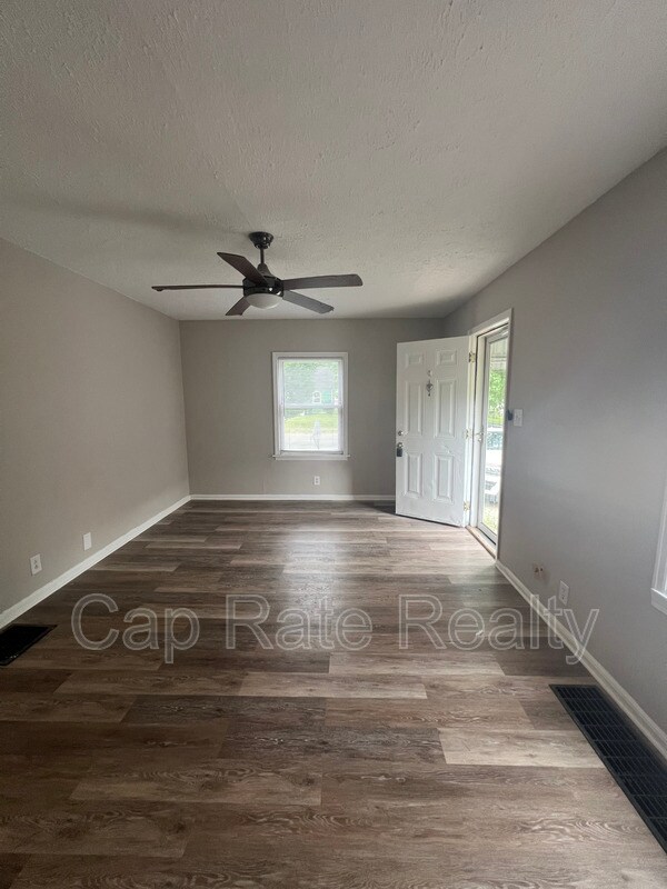 Foto del edificio - 2769 McGuffey Rd