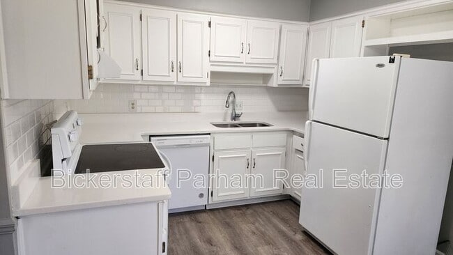 Building Photo - 5332 Olliff Ln