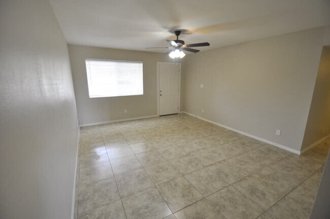 Foto del edificio - 13213 N 24th Ave