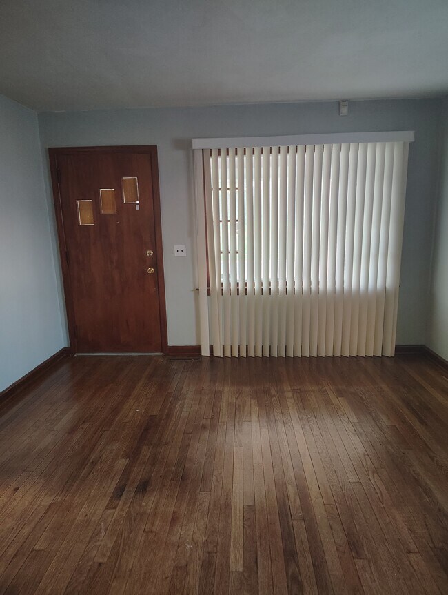 Foto del edificio - 4700 Ross Ave