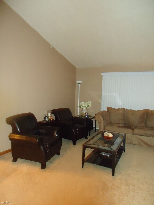 Primary Photo - 2 br, 1 bath 4plex - 945 Cedar Run Ct NW 945