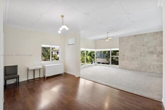 Building Photo - 9400 E Bay Harbor Dr