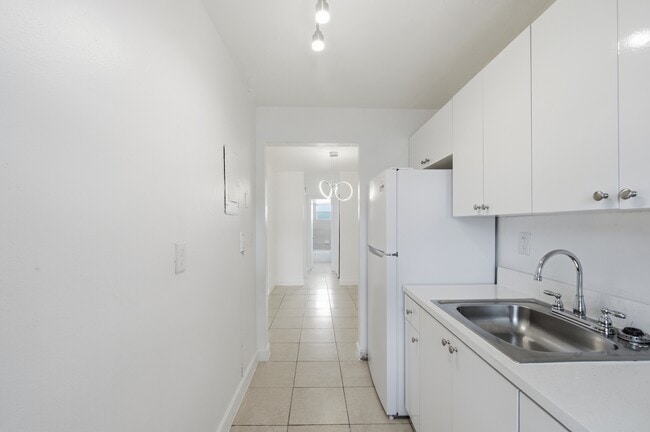 Building Photo - Edge Apartments