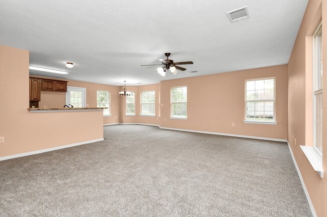 Building Photo - 816 Erie St