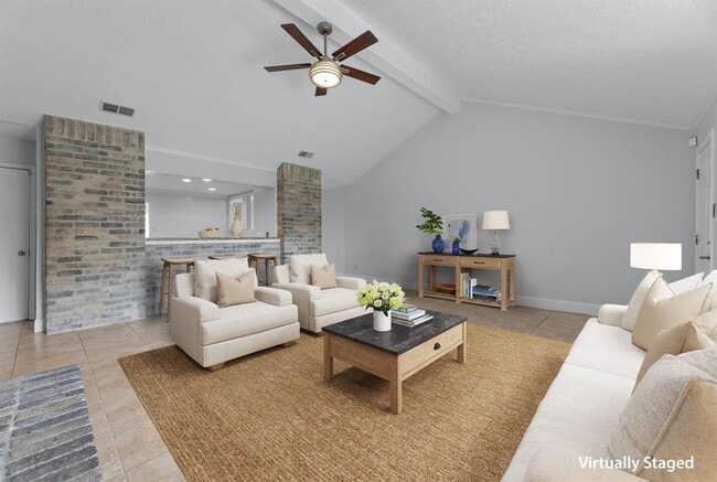 Building Photo - 17951 Valleyknoll Dr