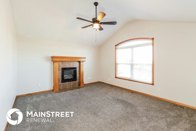 Foto del edificio - 503 Lake Meadows Dr