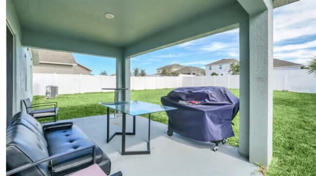 Building Photo - 417 Pinecrest Loop