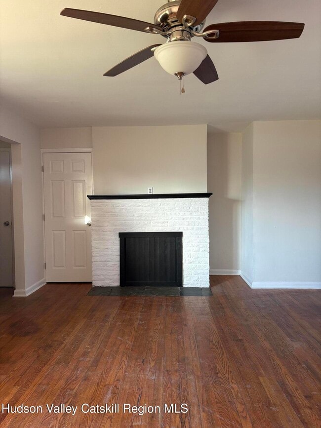 Building Photo - 1982-1984-1984 NY-32