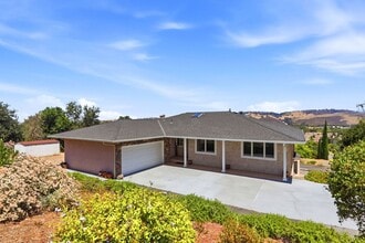 Building Photo - 19563 Almaden Rd