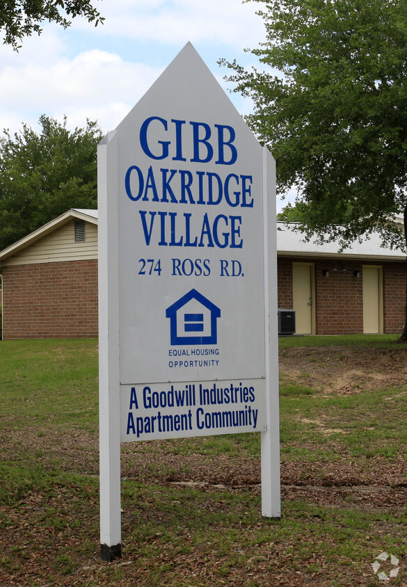 Foto del edificio - Gibb Oak Ridge Village