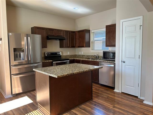 Foto del edificio - 1209 Land Oak Rd