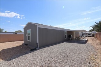 Building Photo - 1681 River Gardens Dr