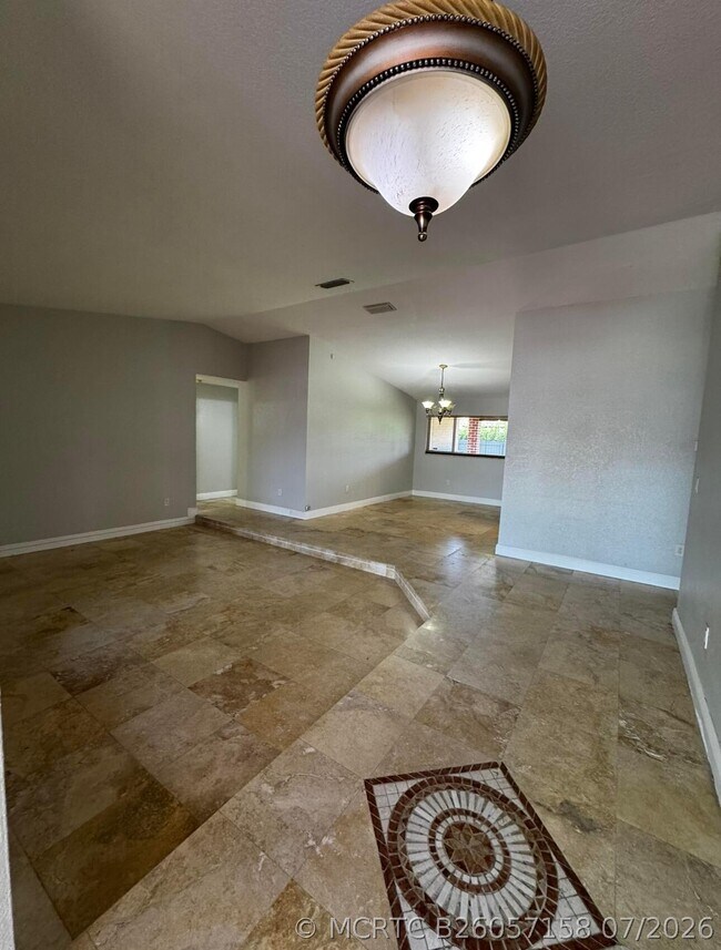 Foto del edificio - 3681 SW 132nd Pl