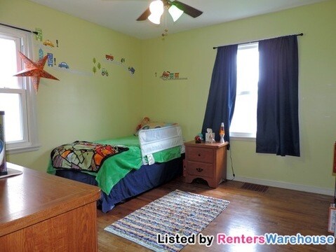 Foto del edificio - 5035 Emerson Ave N