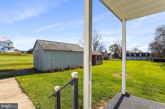 Building Photo - 17701 Lappans Rd