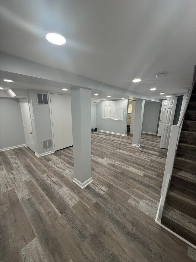 Foto del edificio - 7 Girard St NE