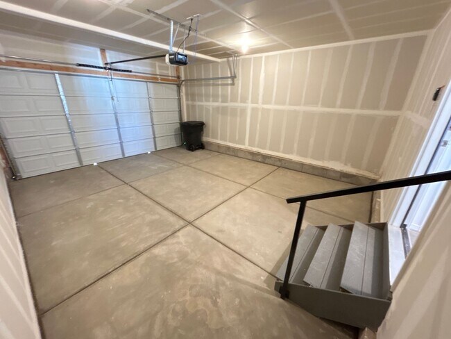 Building Photo - Old Sorrel Townhomes