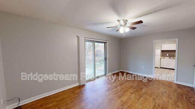 Foto del edificio - 6560 N Springboro Pike