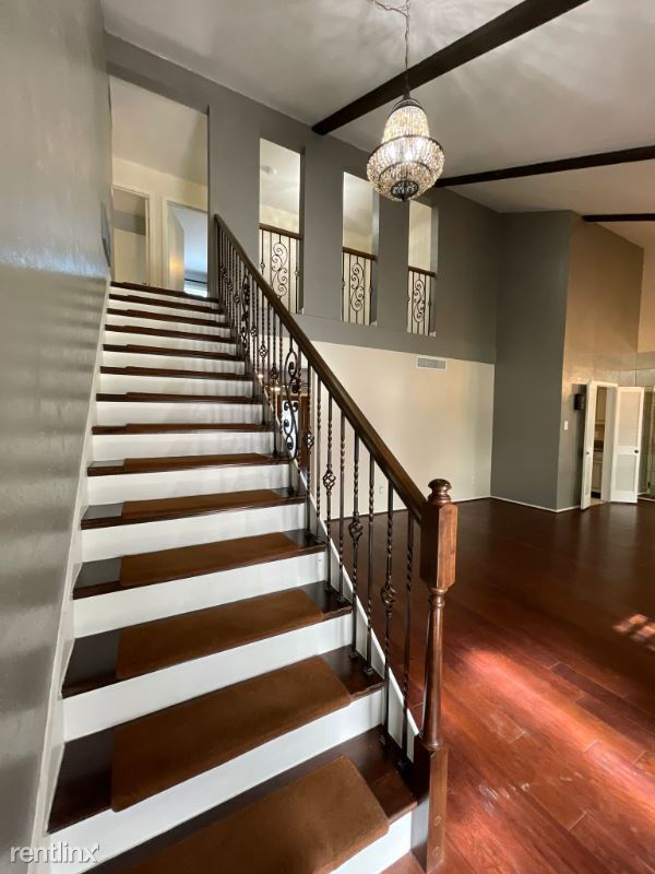 Foto del edificio - 4 br, 2.5 bath House - 5418 Barcelona Dr