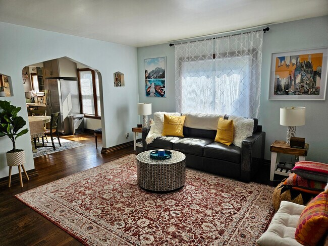 Foto del edificio - 22 Cloverport Ave